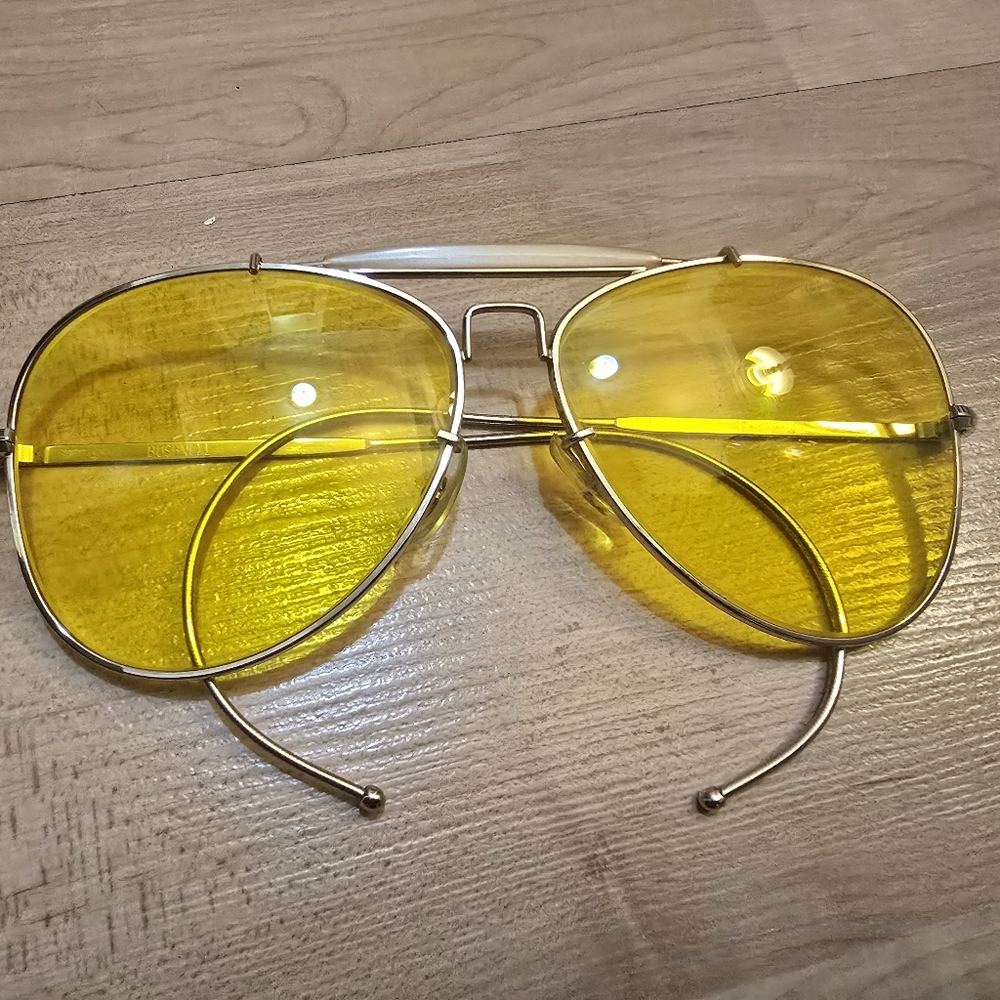 Vintage Bushnell Ambermatic Sunglasses